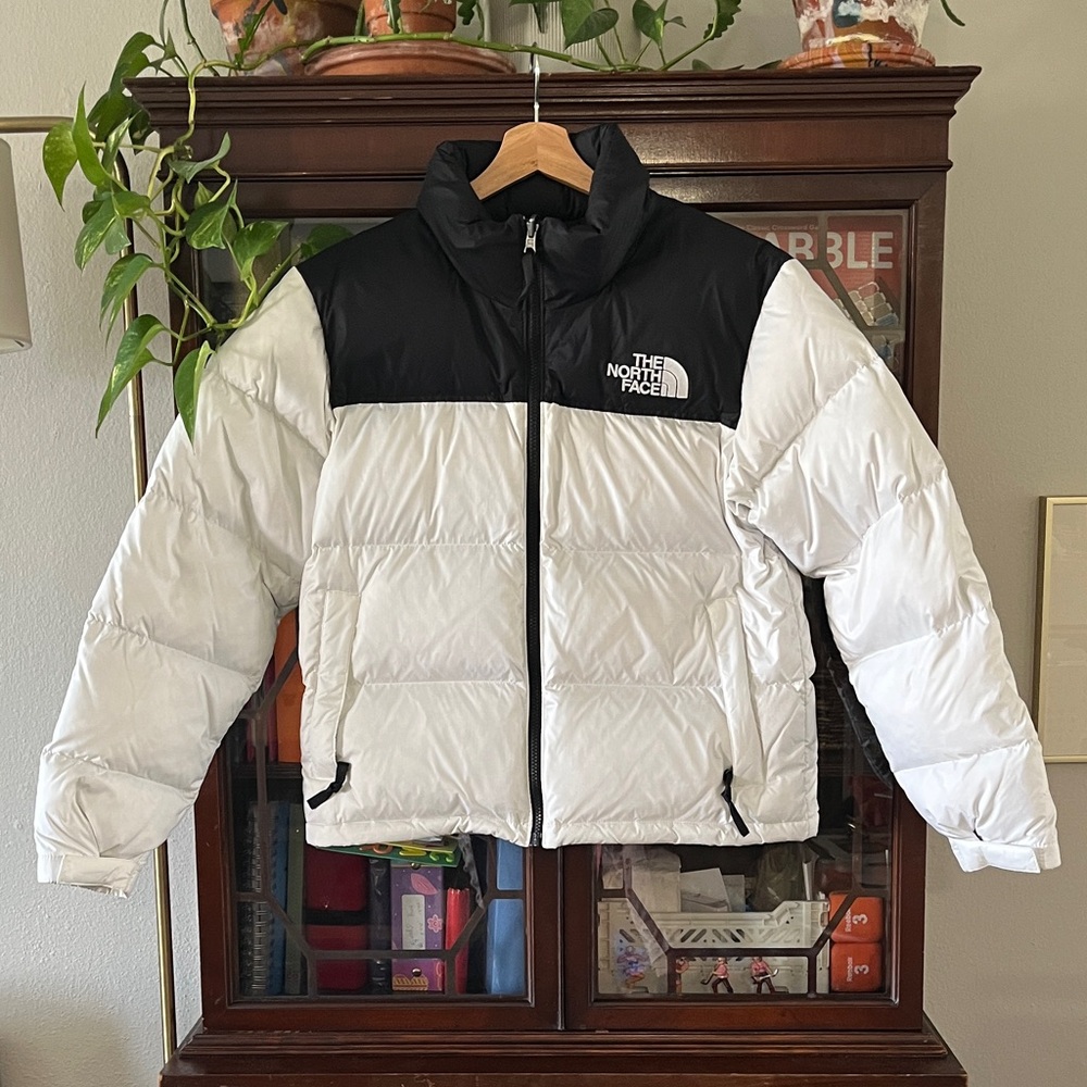 Women’s The North Face Nuptse Size M White with Black Insulated Puffer Jacket